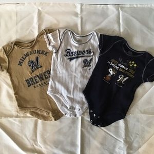 3 pack Milwaukee Brewers bodysuits size 12 months